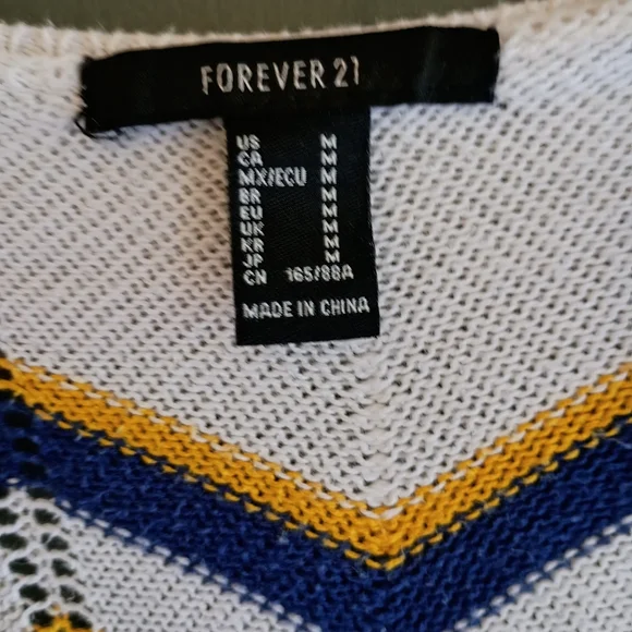 Forever 21 Sweater - Picture 3 of 3